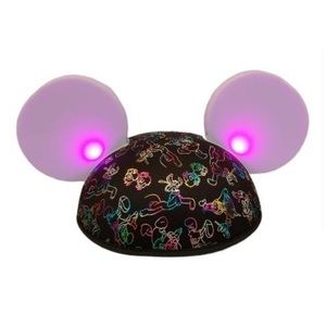 DISNEY PARKS MICKEY MOUSE LIGHT-UP EARS/ CAP ! (Never worn!)
